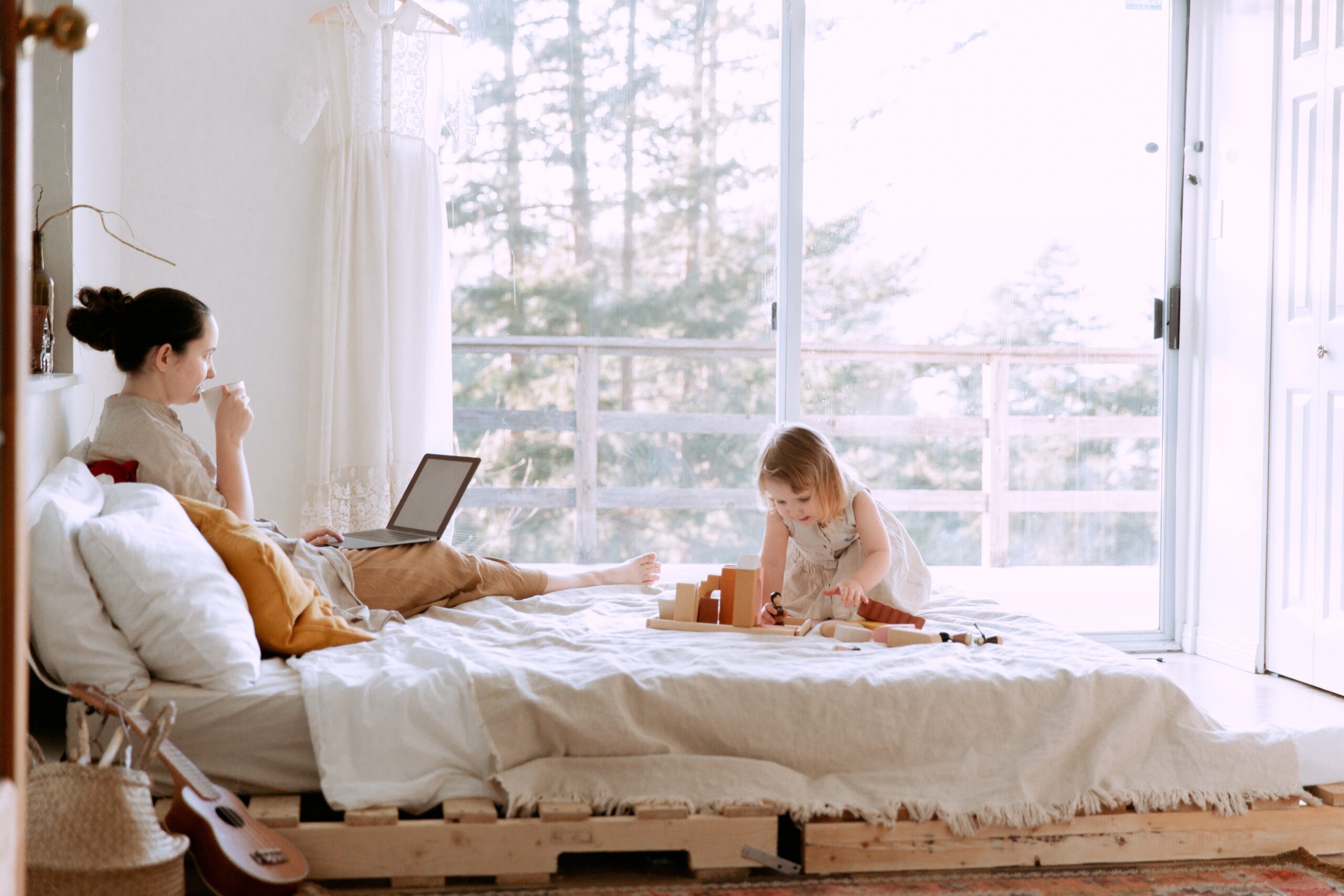 Unleash Your Inner Entrepreneur: The Ultimate Guide to Side Gigs for Moms