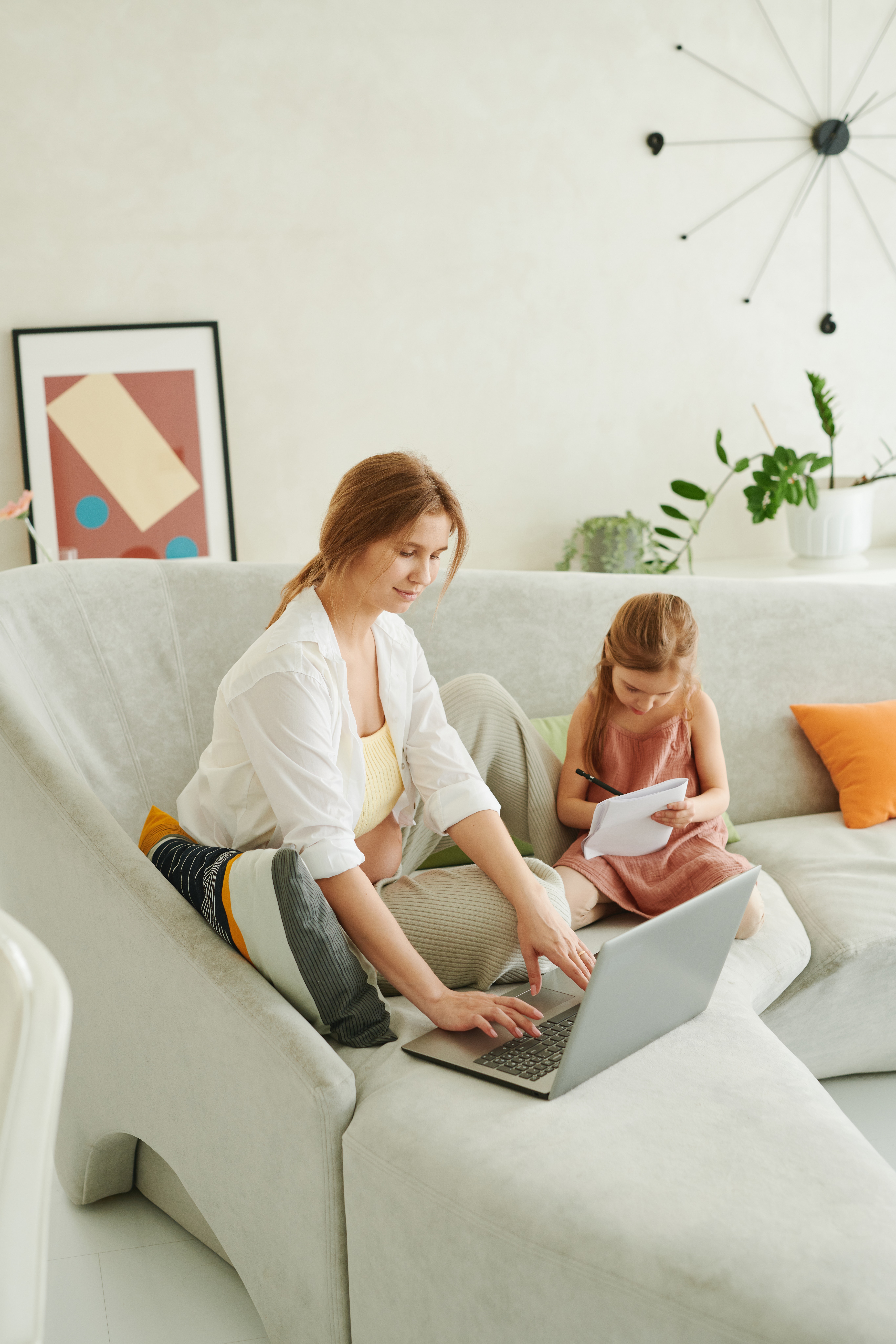 Online Businesses for Stay at Home Moms: Start Earning From Home Today!